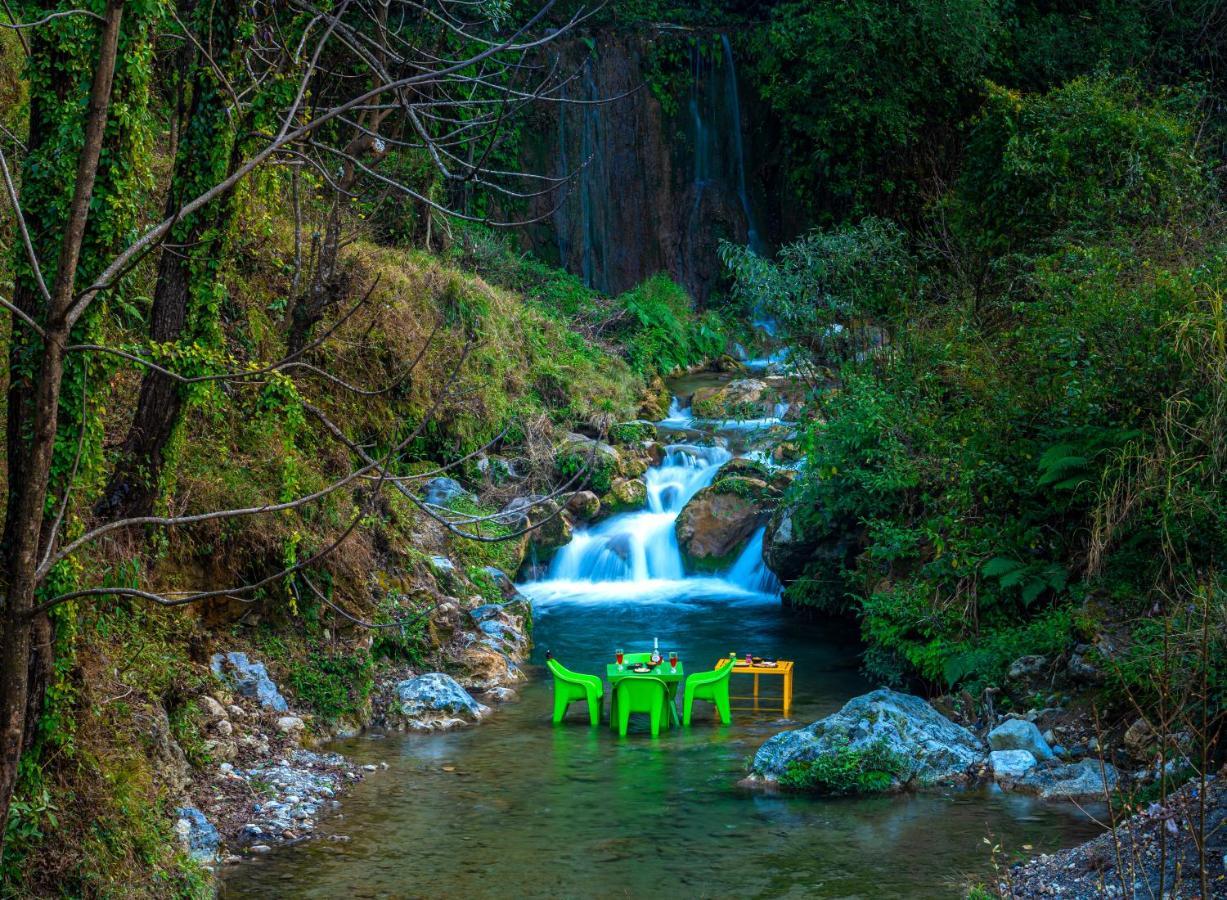 The Hosteller Mussoorie By The Streamside, Kempty المظهر الخارجي الصورة