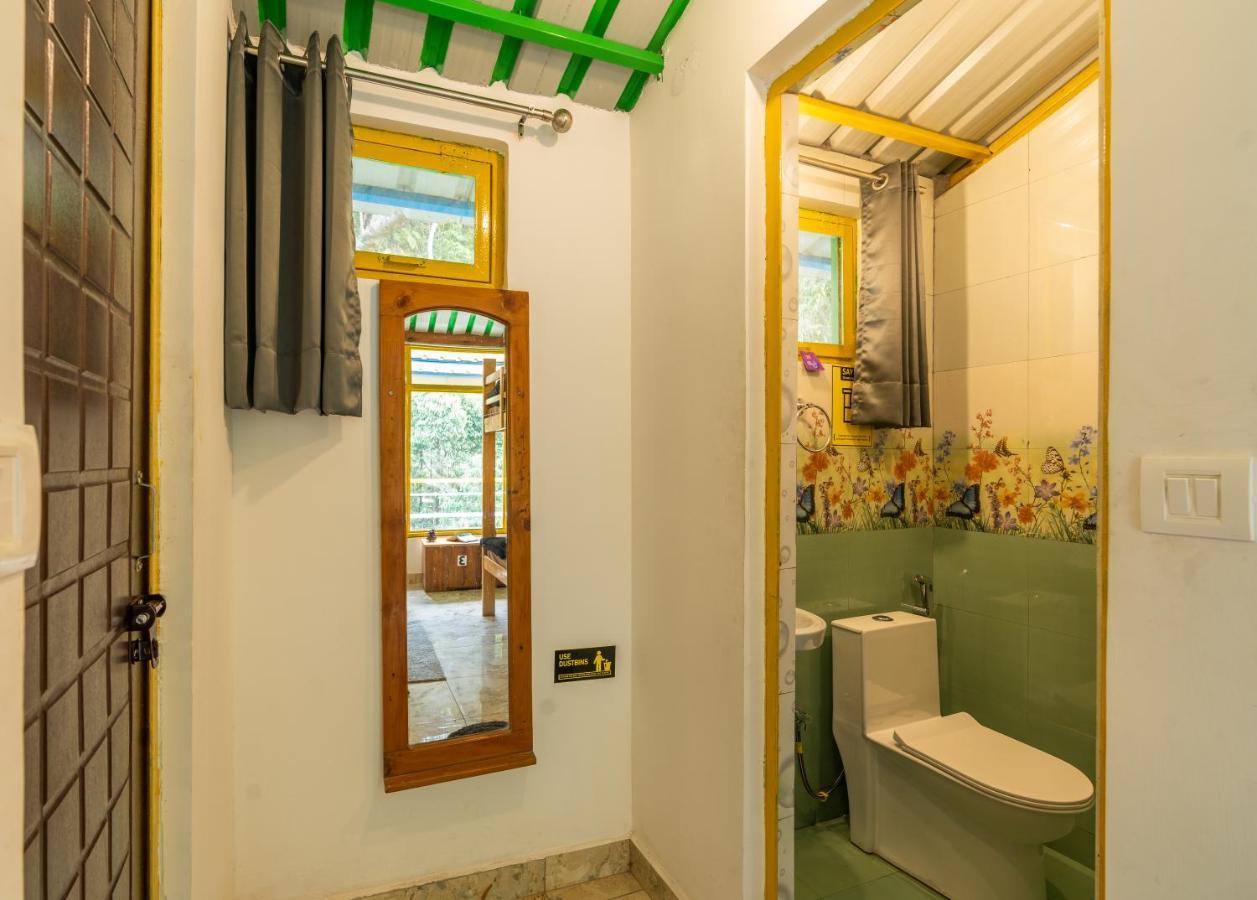 The Hosteller Mussoorie By The Streamside, Kempty المظهر الخارجي الصورة