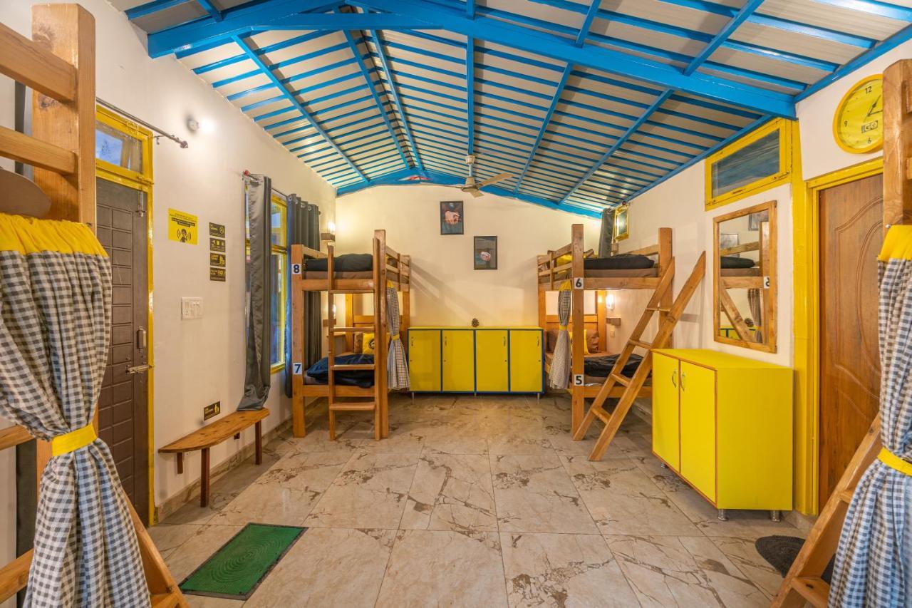 The Hosteller Mussoorie By The Streamside, Kempty المظهر الخارجي الصورة