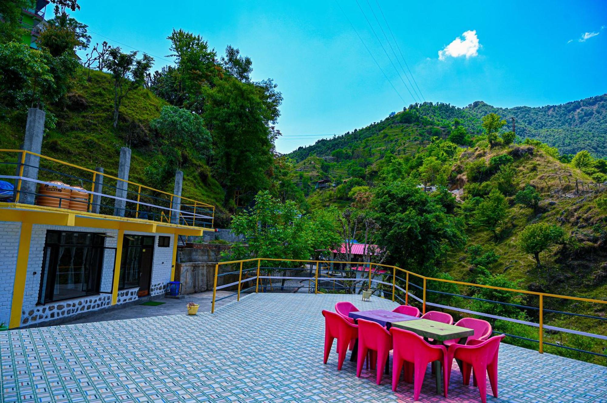 The Hosteller Mussoorie By The Streamside, Kempty المظهر الخارجي الصورة