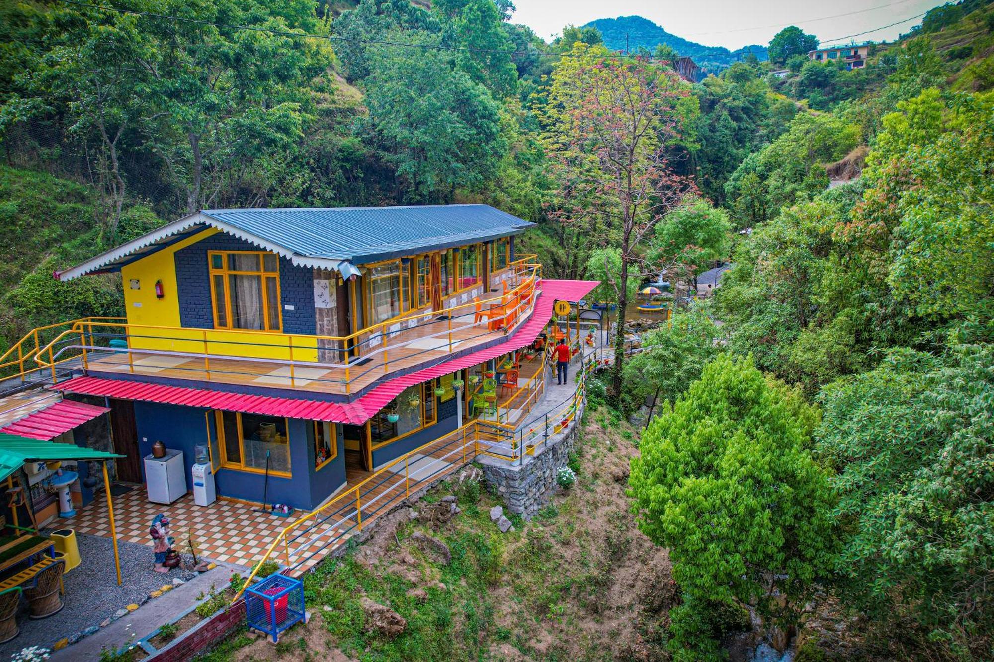 The Hosteller Mussoorie By The Streamside, Kempty المظهر الخارجي الصورة