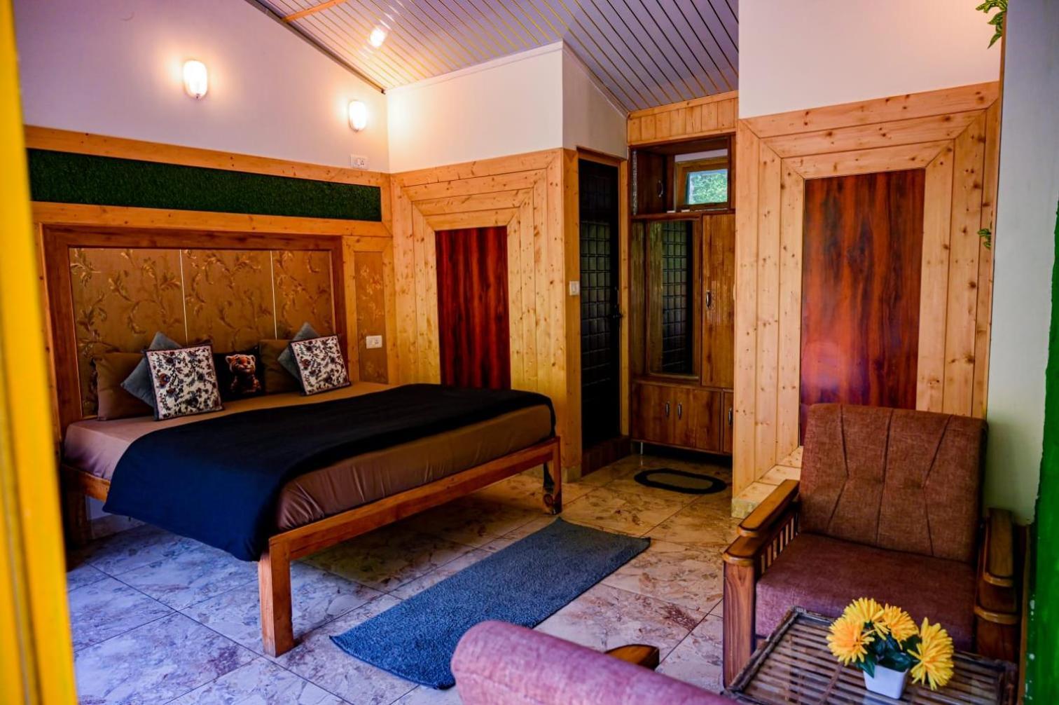 The Hosteller Mussoorie By The Streamside, Kempty المظهر الخارجي الصورة