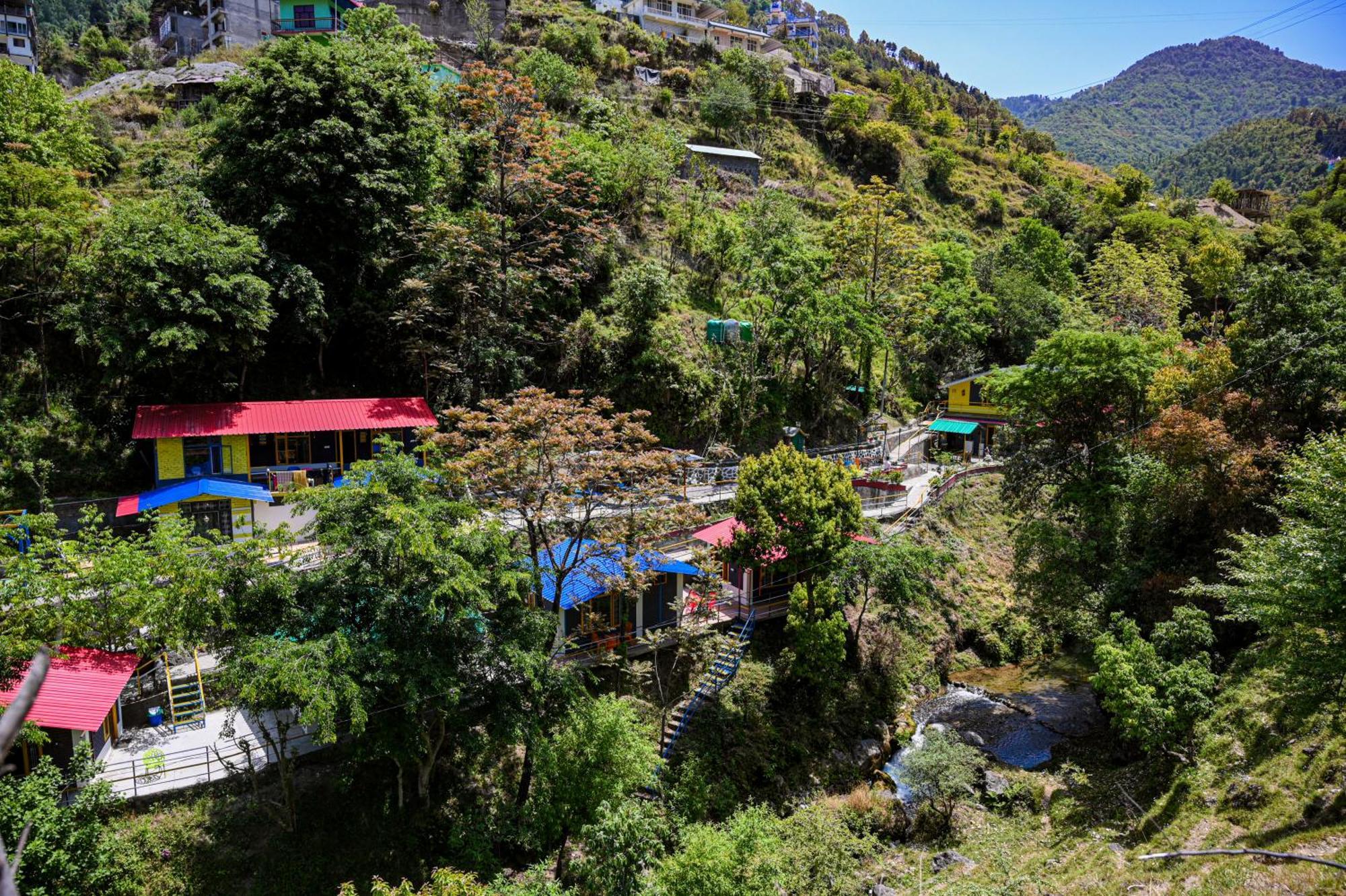 The Hosteller Mussoorie By The Streamside, Kempty المظهر الخارجي الصورة